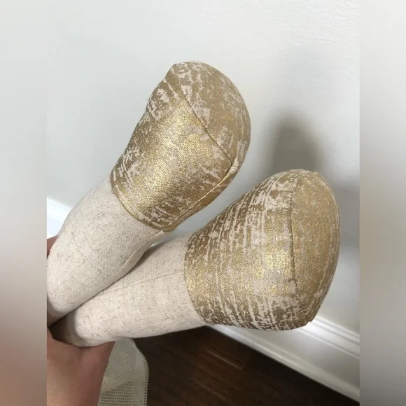 Pottery Barn Kids Designer Doll Everly Horse Linen Plush - 28" Length - EUC! - Picture 14 of 15